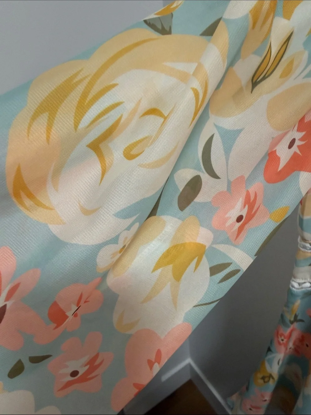 SHEIN Pastel Floral V-Neck Blouse in Coral, Yellow & Mint - Picture 4 of 5